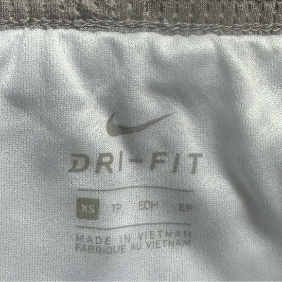Nike Running Shorts - Picture 8 of 8